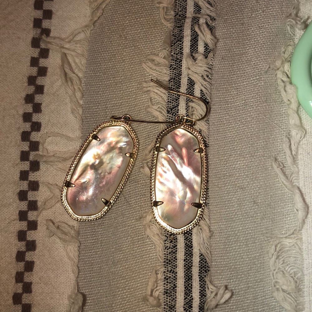 kendra scott elle earrings